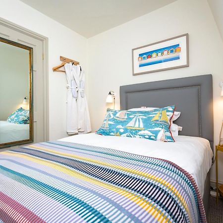 Cary Arms & Spa Торки Екстериор снимка